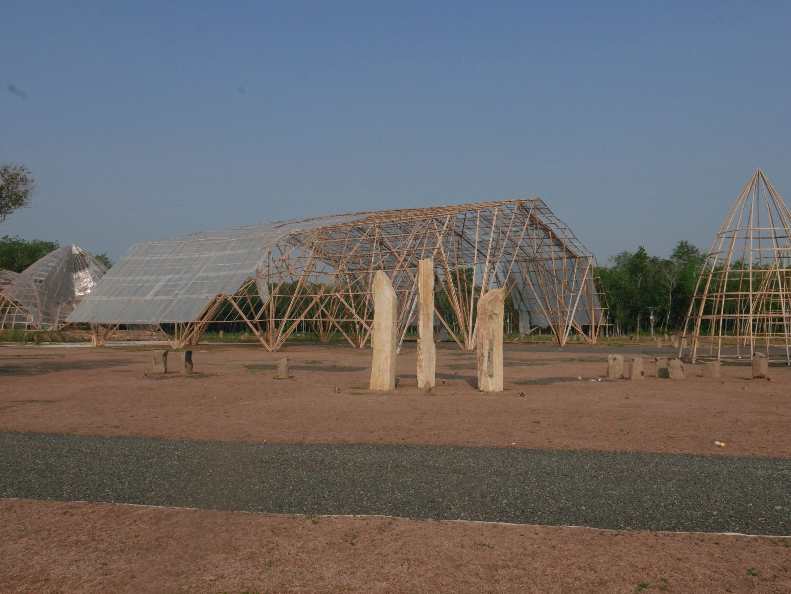 Kegiatan Utama Masyarakat